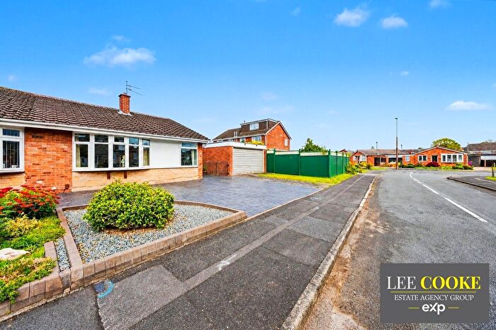 2 Bedroom Semi Detached Bungalow For Sale In Hinton Grove, Lyndale Park Estate, Wednesfield, Wolverhampton, WV11