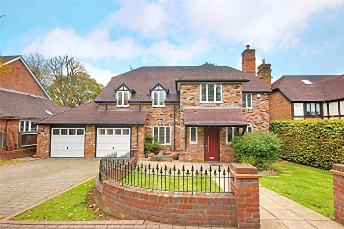 5 Bedroom Detached House To Rent In Old Orchard Close, Hadley Wood, EN4