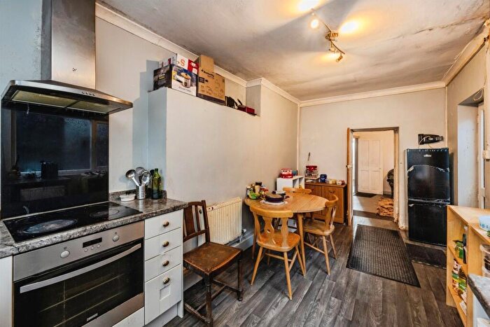 3 Bedroom Terraced House For Sale In Baptist Well Place, Swansea, SA1