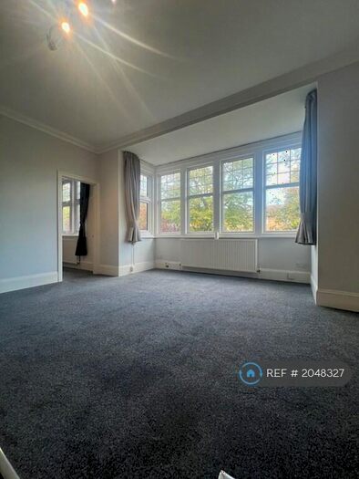 1 Bedroom Flat To Rent In Camborne Road, Sutton, SM2