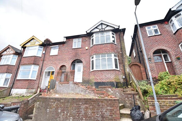 3 Bedroom Terraced House To Rent In Baker Street, Luton, Bedfordshire, LU1