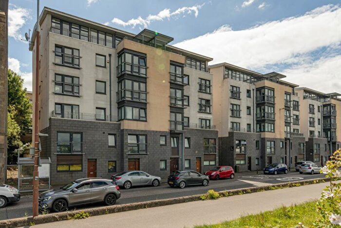 2 Bedroom Flat To Rent In Lower Granton Road, Granton, Edinburgh, EH5