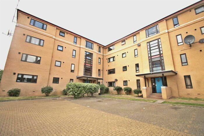 2 Bedroom Flat To Rent In Albion Place, Campbell Park, Milton Keynes, MK9