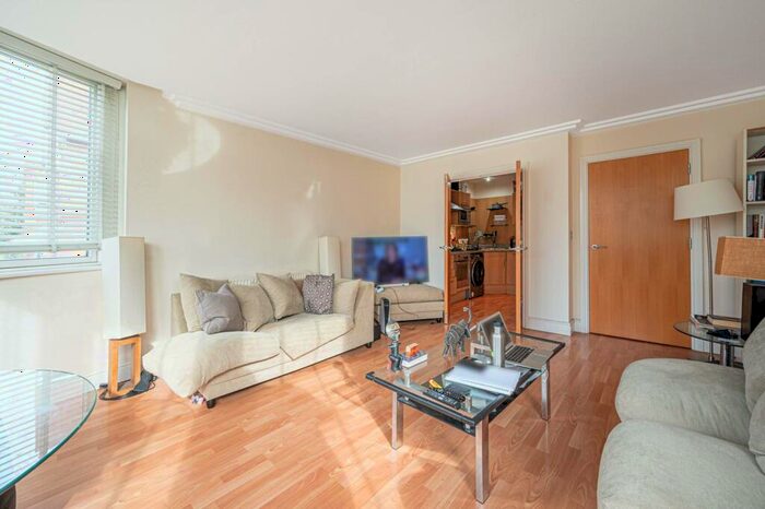 1 Bedroom Flat For Sale In Kidderpore Avenue, Hampstead, London, NW3
