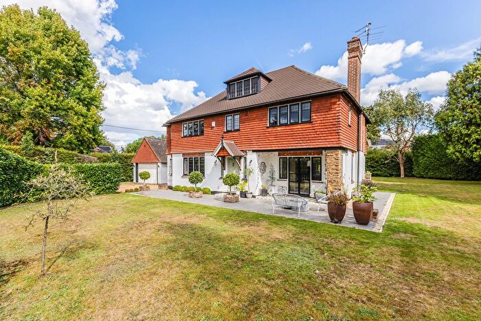 4 Bedroom Detached House For Sale In Moushill Lane, Milford, GU8