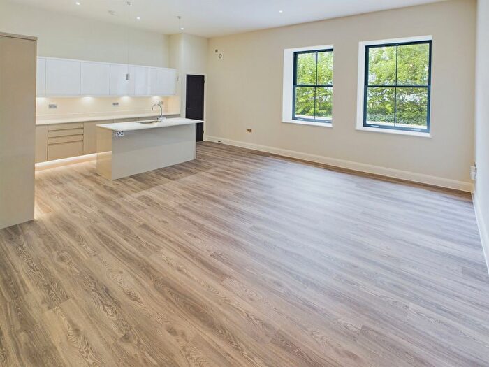 2 Bedroom Flat To Rent In Homefield Road, Exeter, EX1