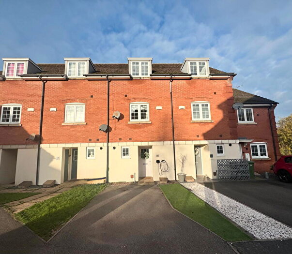 3 Bedroom Town House For Sale In Threadcutters Way, Shepshed, Loughborough, LE12
