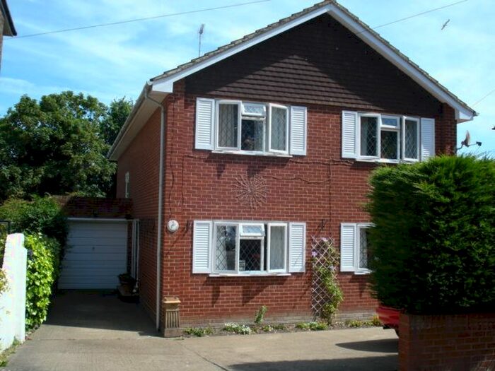 5 Bedroom Detached House To Rent In The Vale, Broadstairs CT10