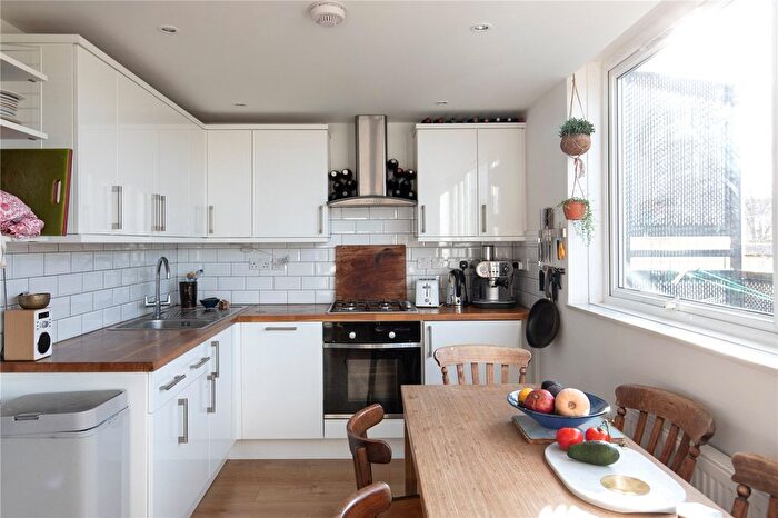 3 Bedroom Flat For Sale In Wilmot Close, London, SE15