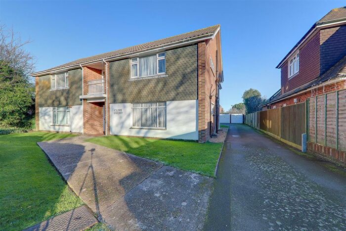 1 Bedroom Studio For Sale In Clive Court, Clive Avenue, Goring-By-Sea, Worthing, BN12