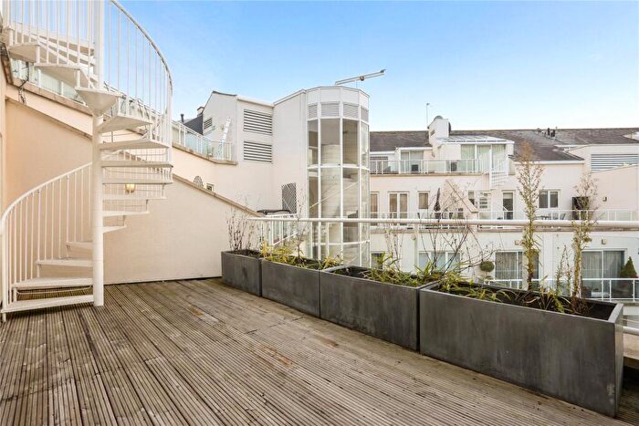 2 Bedroom Flat To Rent In Carlyle Court, Chelsea Harbour, London, SW10