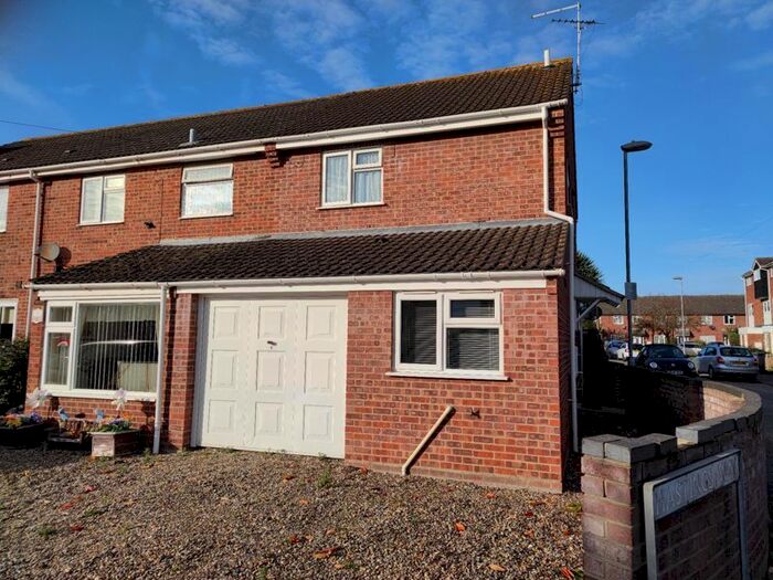 2 Bedroom Terraced House To Rent In Hastings Way, Sutton, Norwich NR12