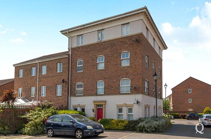 2 Bedroom Apartment For Sale In Amethyst Drive, Sittingbourne, Kent, ME10