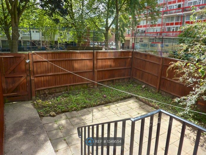 4 Bedroom Maisonette To Rent In Earlsferry Way, London, N1