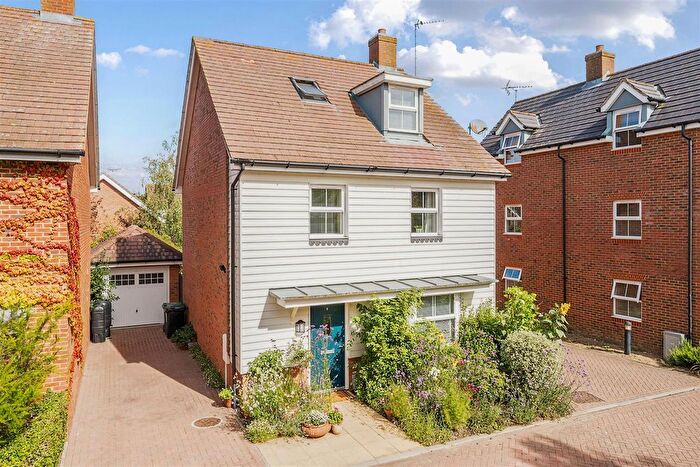 4 Bedroom Detached House For Sale In Locks Yard, Headcorn, Ashford, TN27