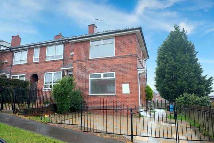 2 Bedroom End Of Terrace House For Sale In Maltravers Terrace, Sheffield, S2