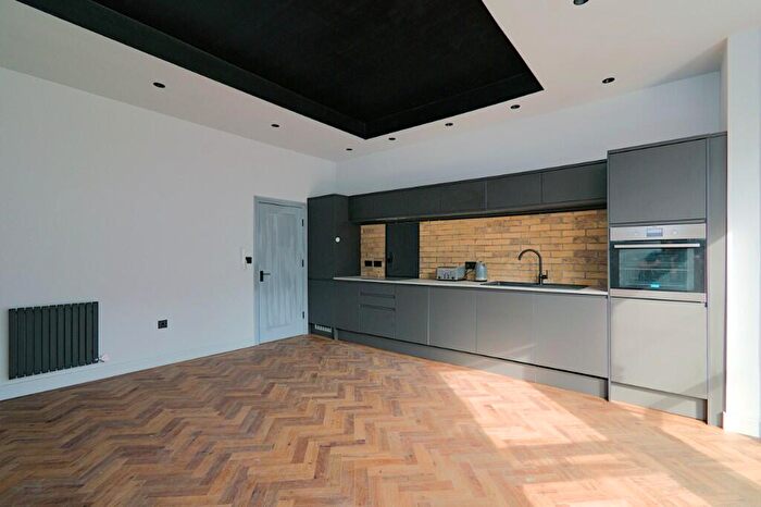 1 Bedroom Flat To Rent In Mayfield Road, Liverpool, Merseyside, L19