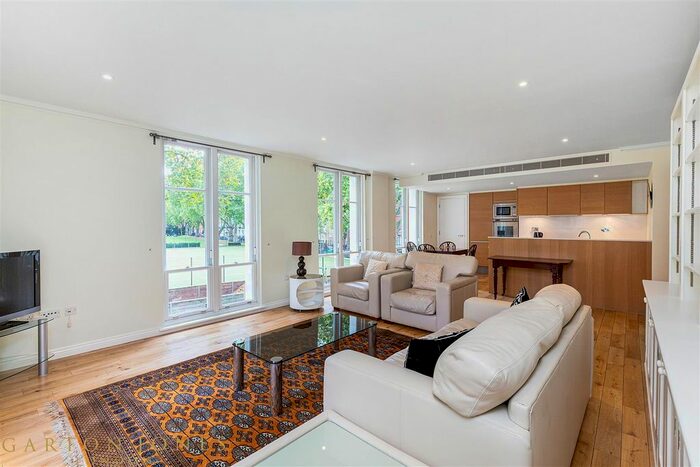 3 Bedroom Flat To Rent In Vincent Square, Westminster, London, SW1P