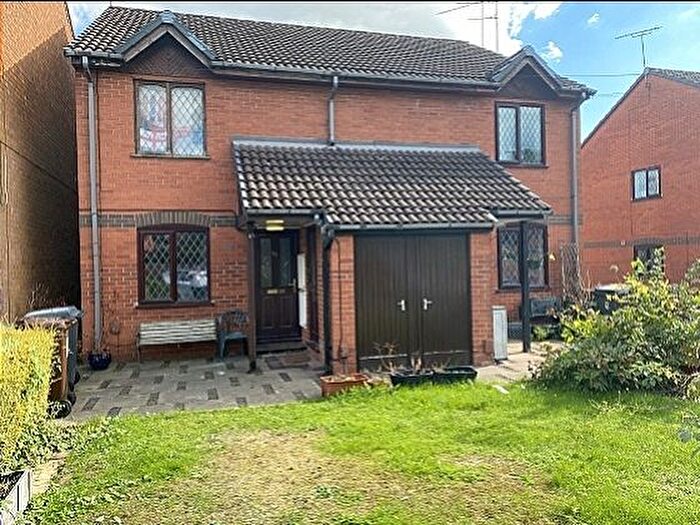 2 Bedroom Flat To Rent In Bridgnorth Road, Compton, Wolverhampton, WV6