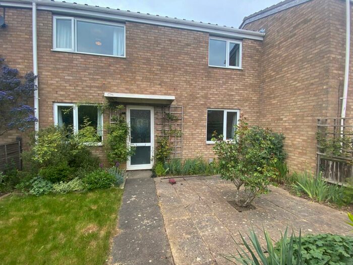 4 Bedroom House To Rent In Canterbury Way -, SG1