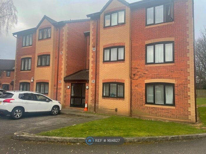 1 Bedroom Flat To Rent In Bishops Court, Birmingham, B33