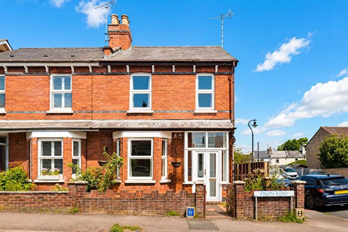 2 Bedroom End Terrace House For Sale In Ewlyn Road, Leckhampton, Cheltenham, GL53