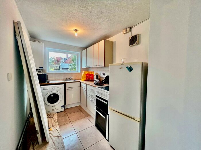 2 Bedroom Maisonette To Rent In Melbourne Gardens, Hedge End, Southampton, SO30