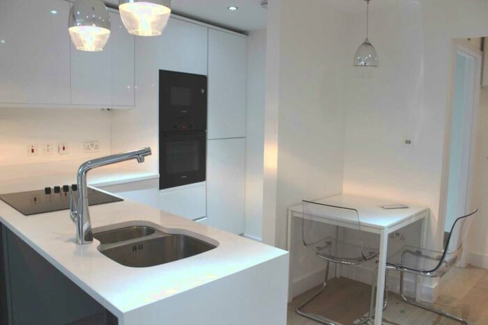 Studio To Rent In Cecilia Road, E8 - Photo 3