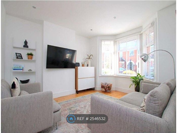 3 Bedroom Terraced House To Rent In Buckingham Road, Watford, WD24