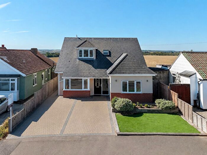 4 Bedroom Property For Sale In Alvis Avenue, Herne Bay, CT6