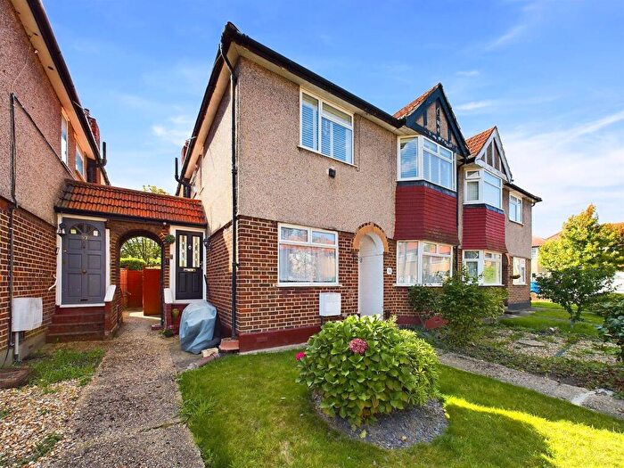 2 Bedroom Maisonette To Rent In Berkeley Close, Ruislip, HA4