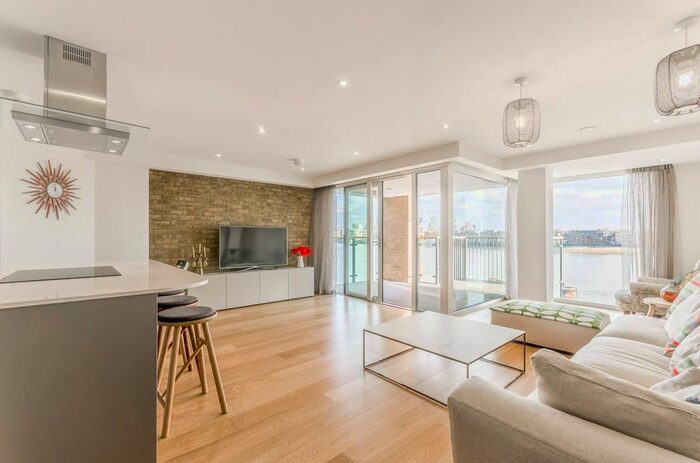 2 Bedroom Flat To Rent In Wapping High Street, Wapping, London, E1W
