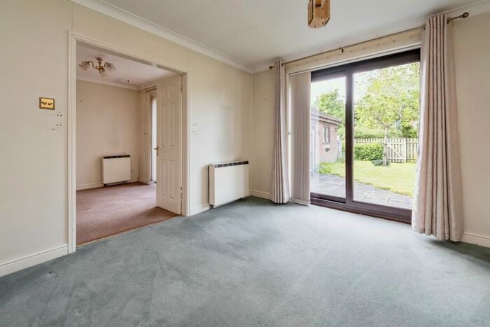 3 Bedroom Detached Bungalow For Sale In Mallard Avenue, Leven, Beverley, HU17