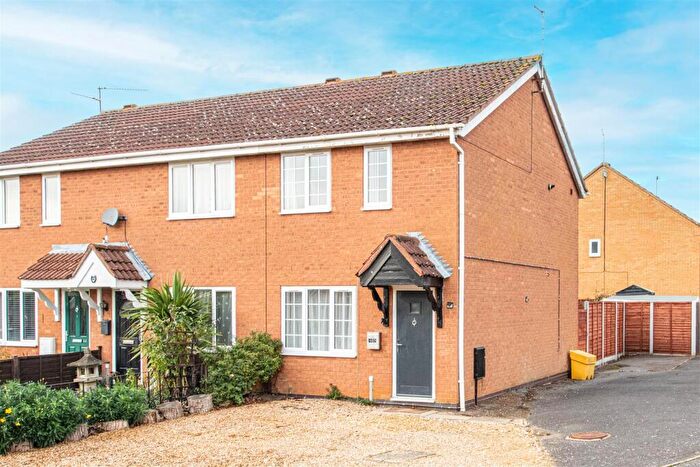 2 Bedroom End Of Terrace House For Sale In Diana Way, Burton Latimer, NN15