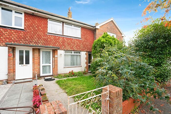 3 Bedroom Terraced House For Sale In Priors Close, Upper Beeding, West Sussex, BN44