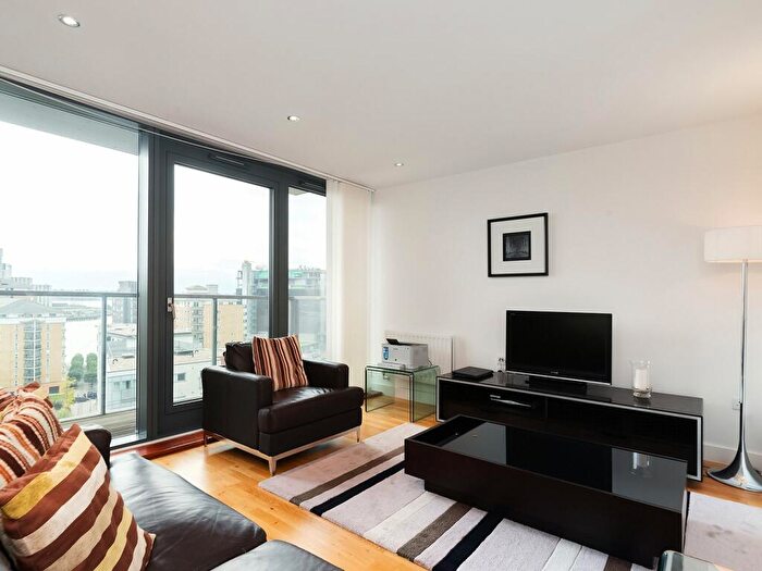 2 Bedroom Apartment To Rent In Elektron Tower, Blackwall Way, E14