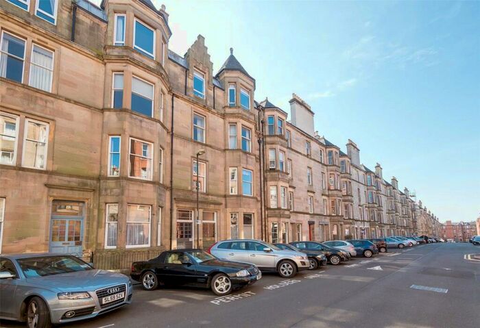 3 Bedroom Flat To Rent In Montpelier Park, Bruntsfield, Edinburgh, EH10