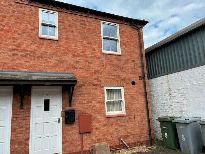 2 Bedroom Mews To Rent In Appleton Gate, Newark, NG24