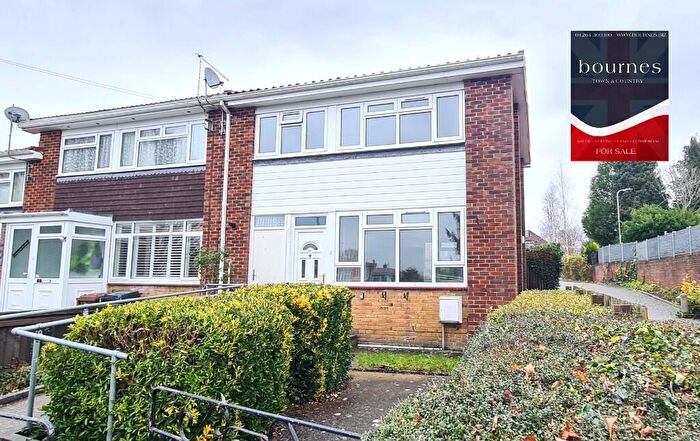 3 Bedroom End Of Terrace House For Sale In Wool Grove, Andover, Hampshire, SP10
