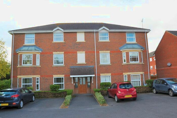 2 Bedroom Flat To Rent In Topaz Drive, Andover SP10