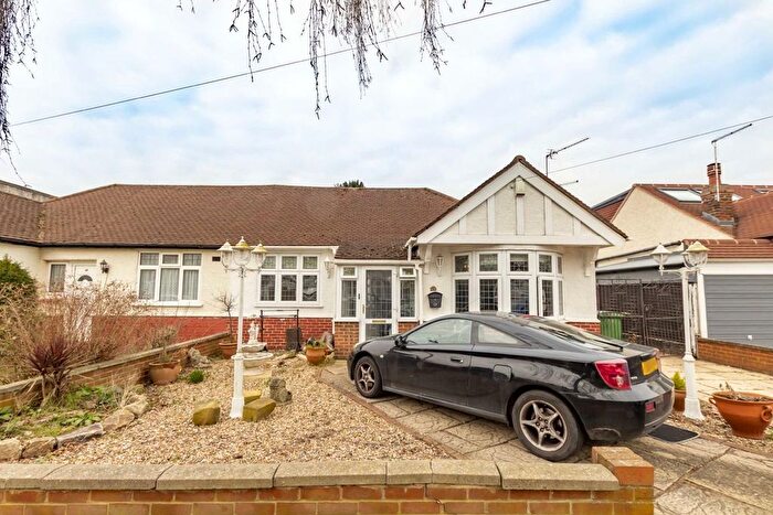 2 Bedroom Bungalow To Rent In Pembridge Avenue, Twickenham, TW2