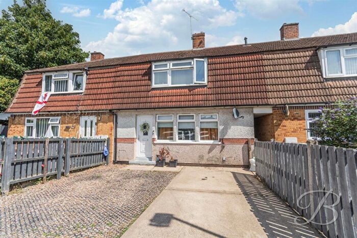 3 Bedroom Terraced House To Rent In Greendale Crescent, Clipstone Village, Mansfield, NG21