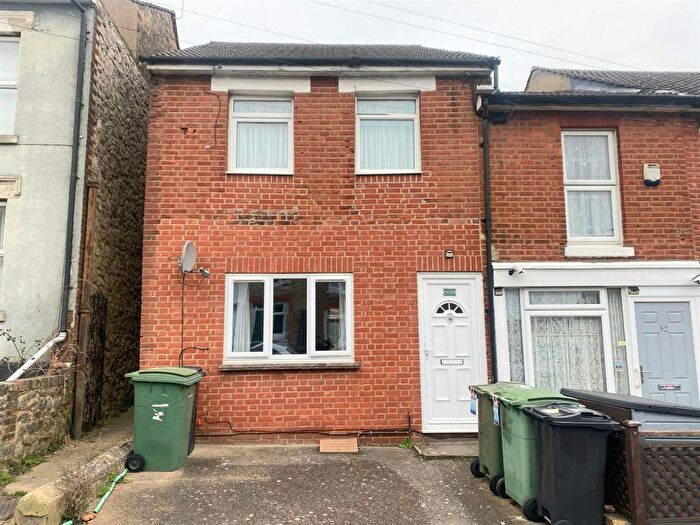 1 Bedroom Flat To Rent In Whitmore Street, Maidstone, ME16