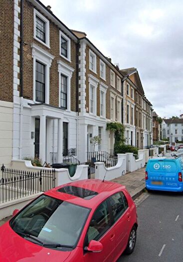 4 Bedroom Flat To Rent In St Mark's Crescent, London, NW1