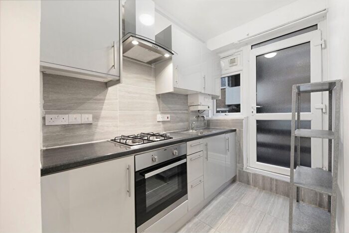 1 Bedroom Flat To Rent In Tower Court, Mackennal Street, NW8