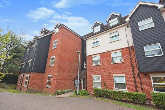 1 Bedroom Flat To Rent In Heron Court, Bishop's Stortford, CM23