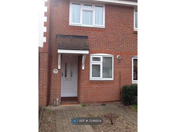 2 Bedroom Terraced House To Rent In Eagles Road, Greenhithe, DA9
