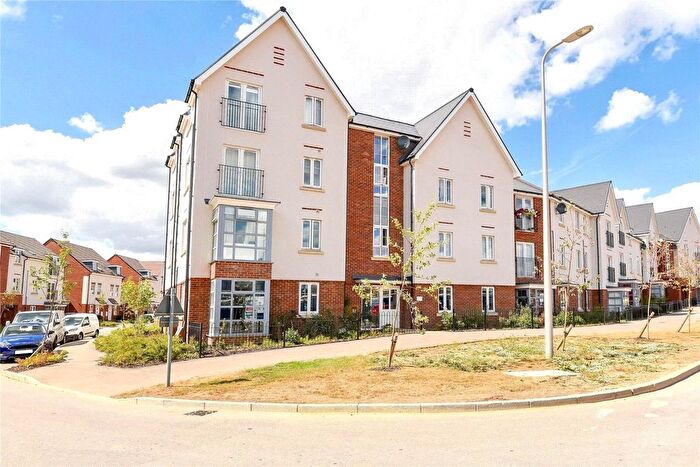 2 Bedroom Flat To Rent In William Heelas Way, Wokingham, Berkshire, RG40