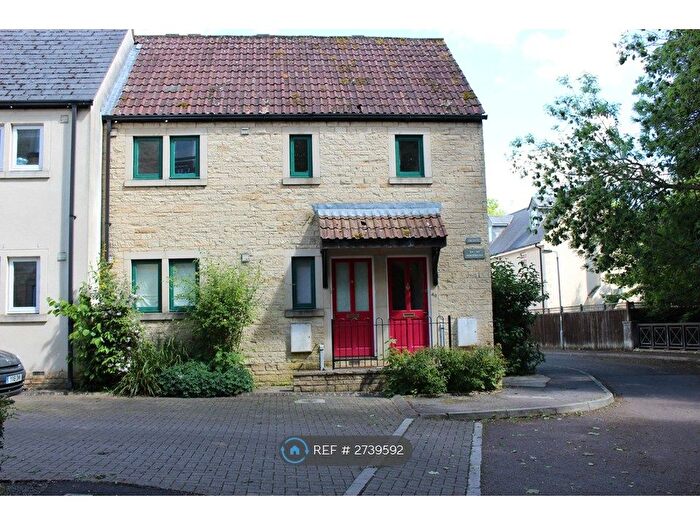 2 Bedroom Maisonette To Rent In Horsebrook, Calne, SN11