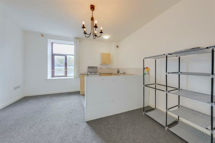 1 Bedroom Apartment To Rent In Bacup Road, Waterfoot, Rossendale, BB4